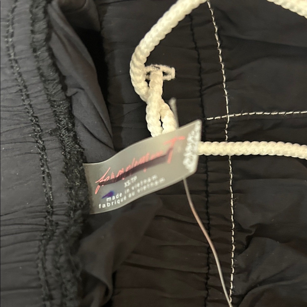 NWOT FP Movement by Free People Black Cargo Pants with Contrast Stitching - Picture 2 of 6